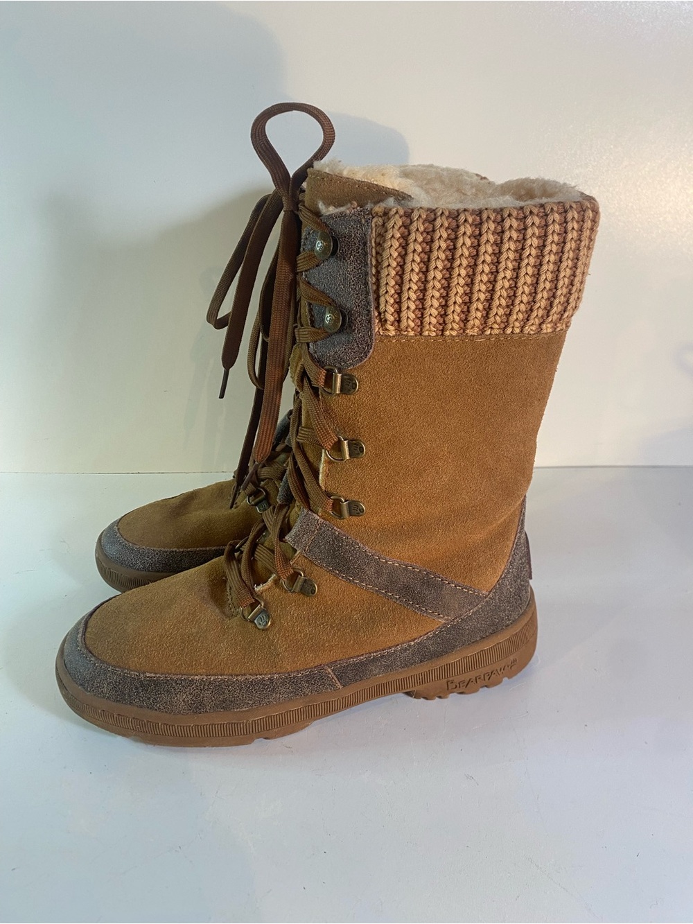 BearPaw Serena Suede Knit Lace Up Leather Sherpa Lined Shearling Boots
Size 9 - Picture 6 of 16